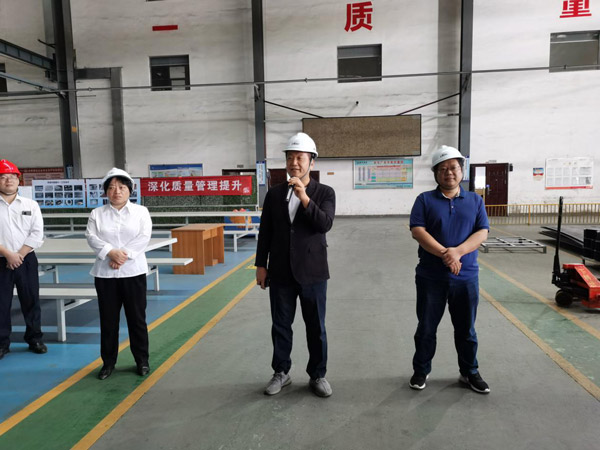 湖南航天副总经理，SG·亚洲胜游环保党总支书记、董事长宋卫武一行慰问了国庆假期仍坚守在工作岗位和持续奋战在一线的工作人员